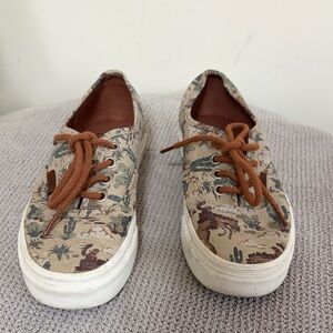 VANS Western Print Canvas Lace-Up Beige Brown and Green